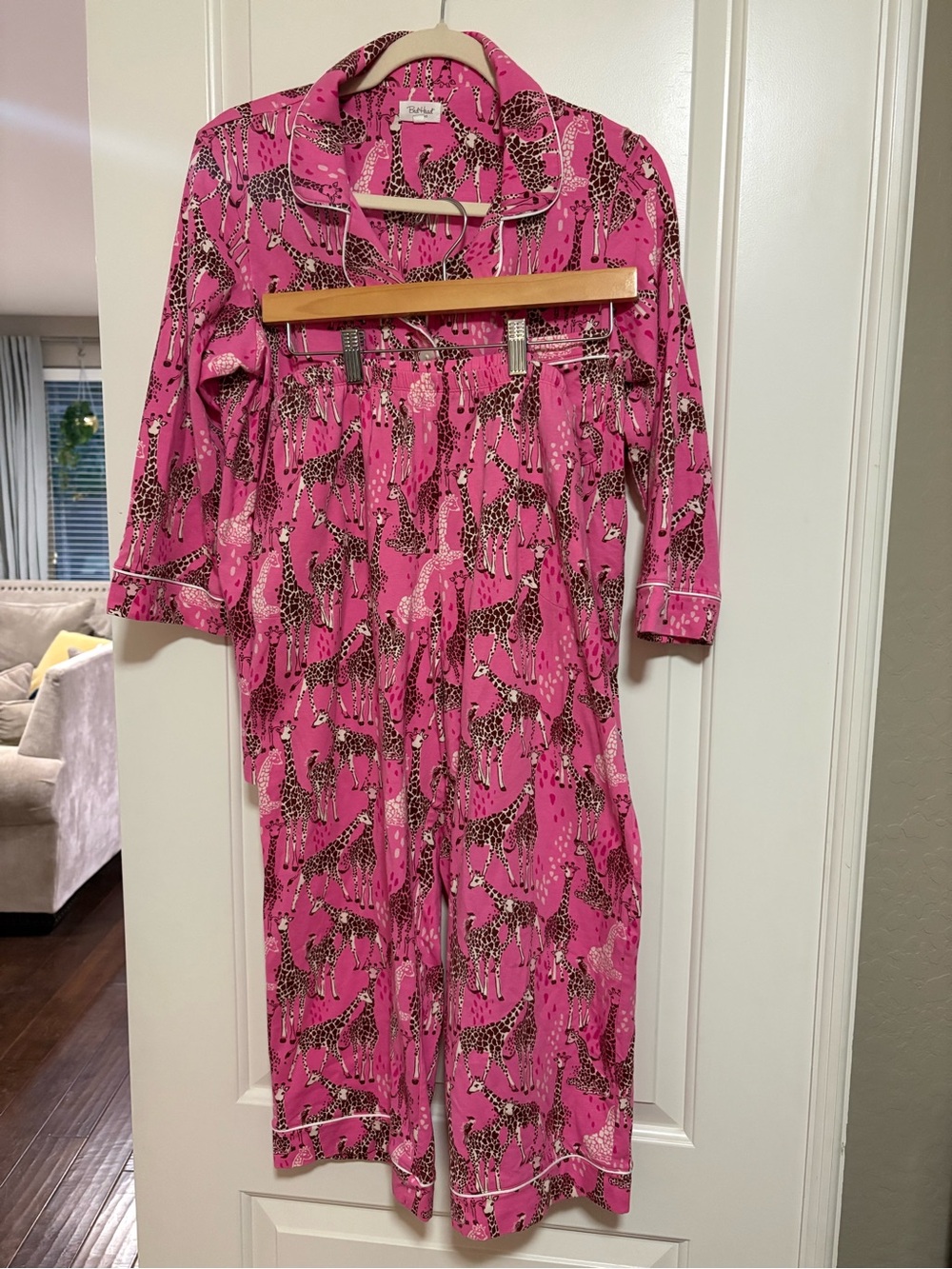 🦒 🦒 BedHead- Women’s Pink Giraffe Print Pajama Set 💤💤